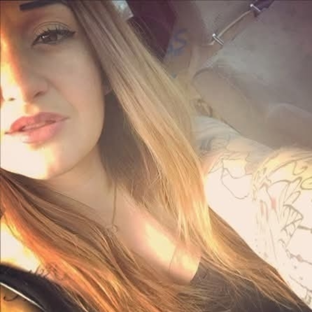 Meet your Posher, Christinaa